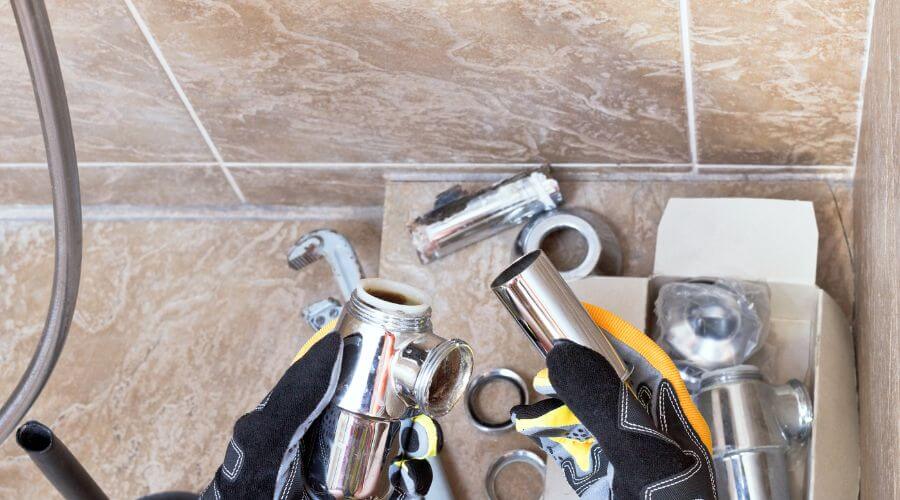 Professional gutter cleaning in Ontario, OR